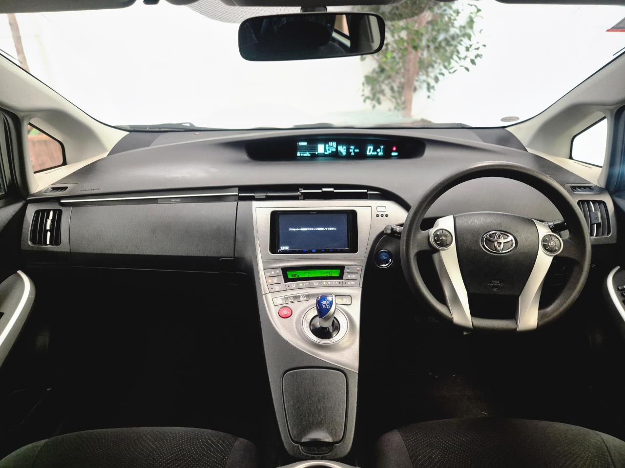 2015 Toyota Prius thumbnail