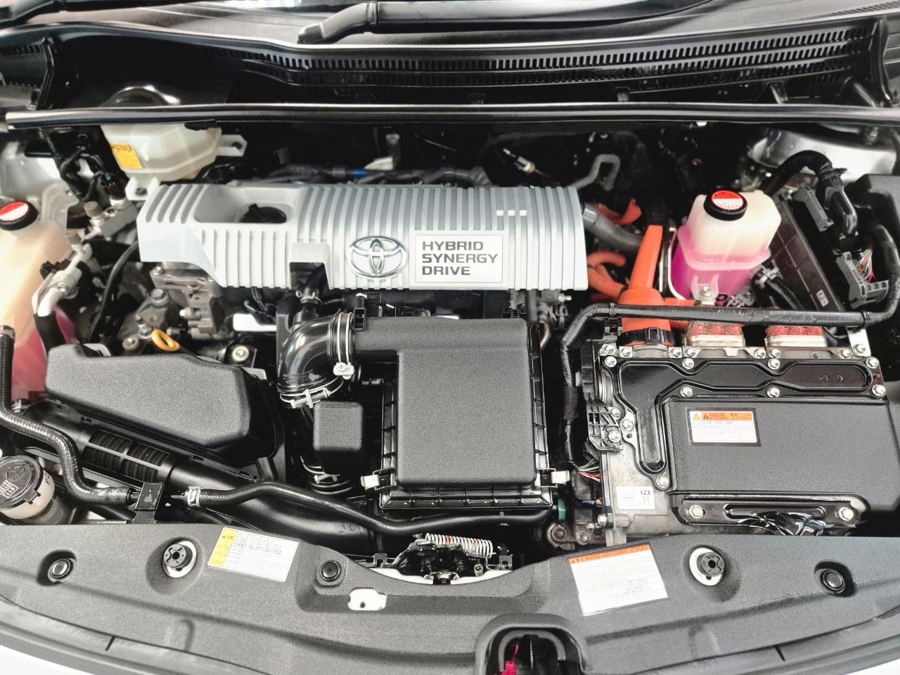 2015 Toyota Prius thumbnail