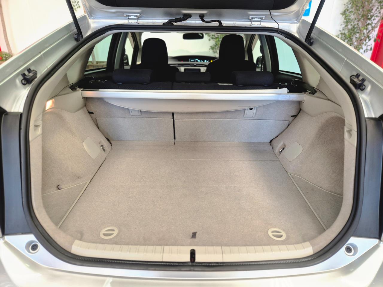 2015 Toyota Prius thumbnail