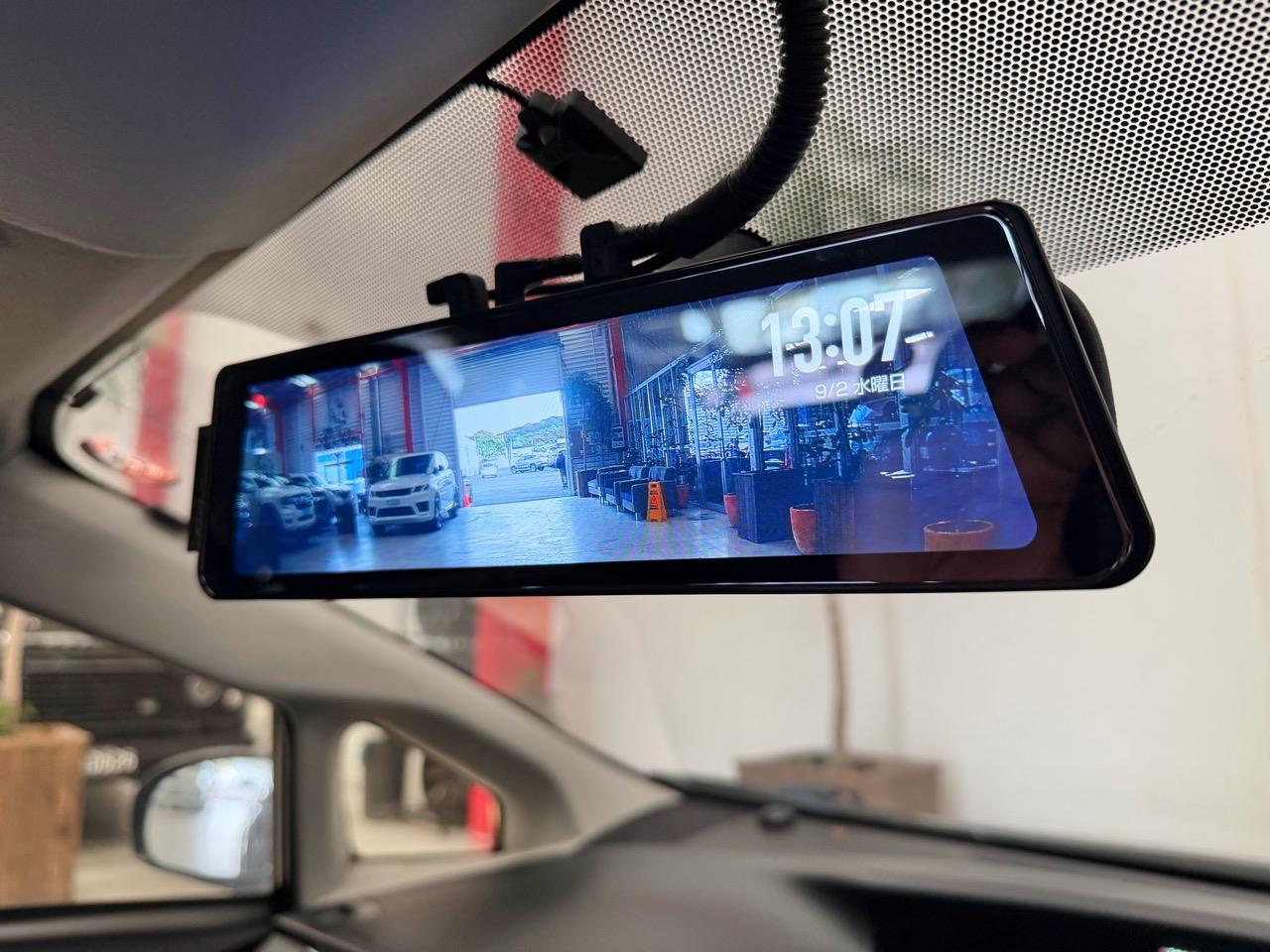 2014 Toyota Prius thumbnail
