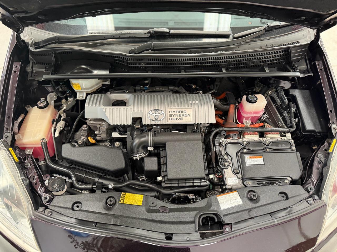 2014 Toyota Prius thumbnail
