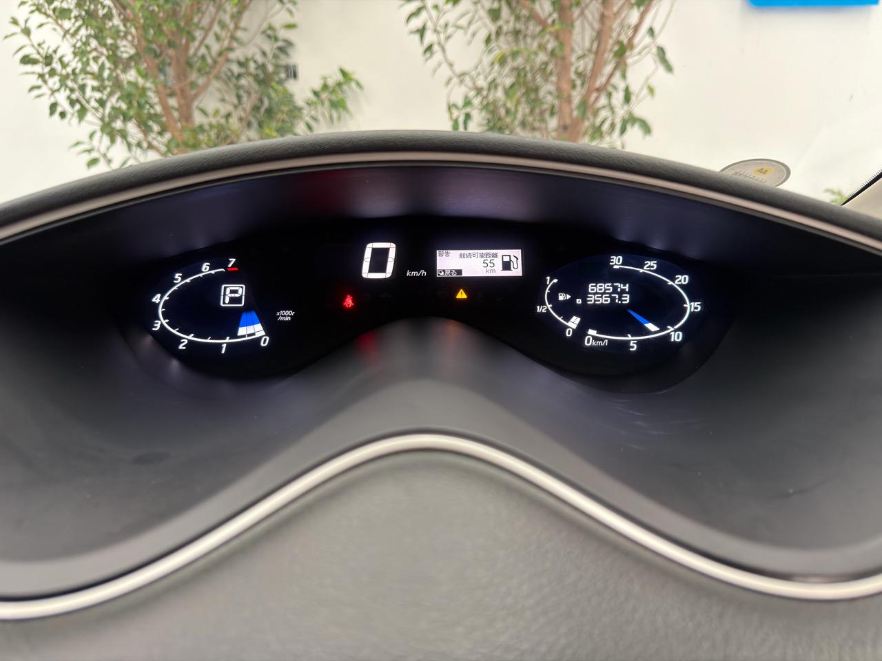 2013 Nissan Serena thumbnail
