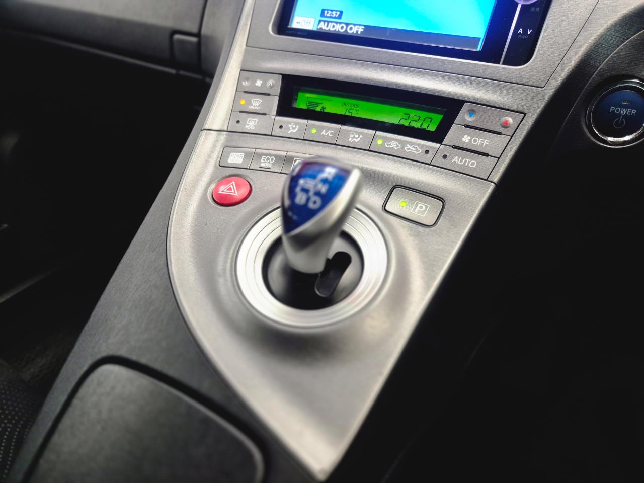 2013 Toyota Prius thumbnail