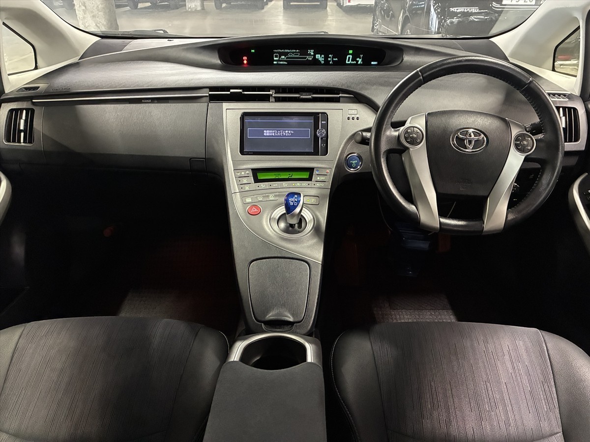 2013 Toyota Prius thumbnail