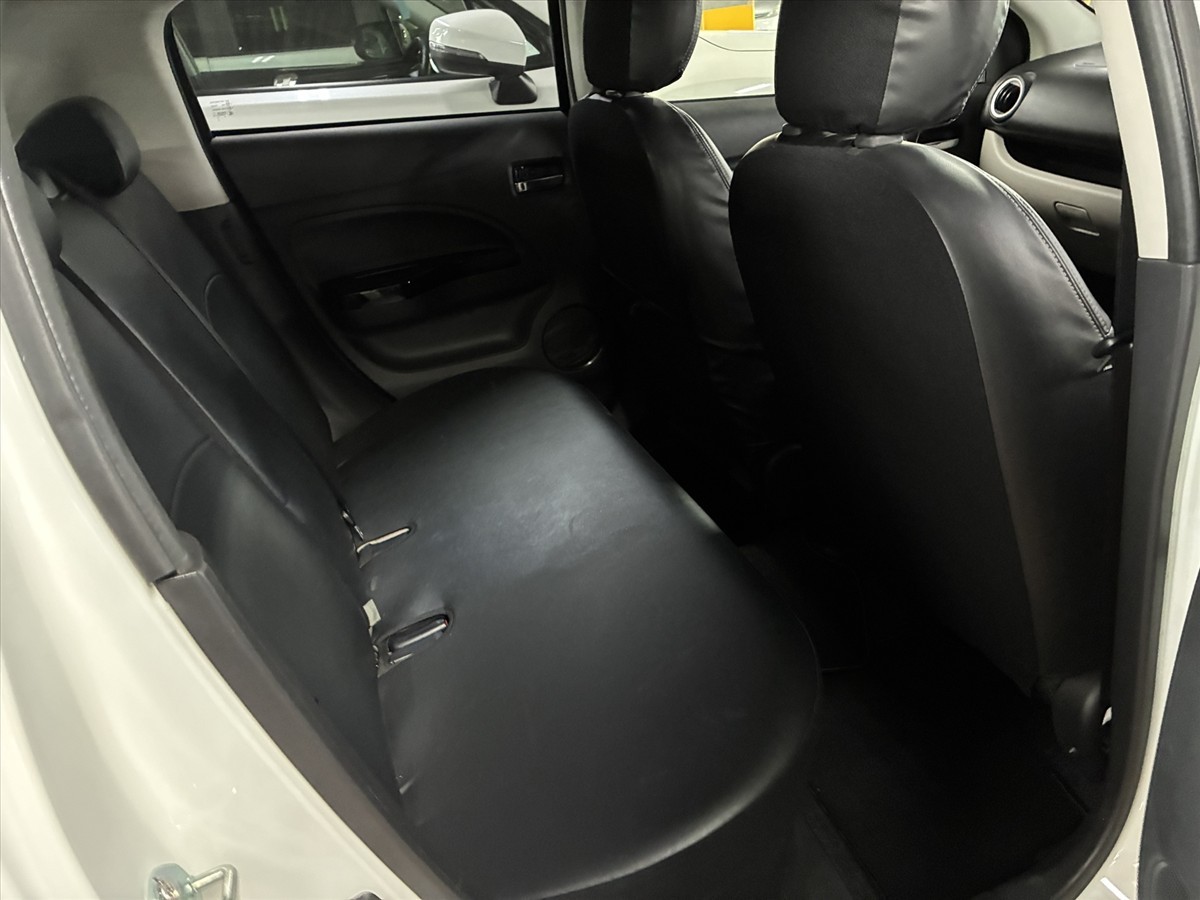 2015 Mitsubishi MIRAGE thumbnail