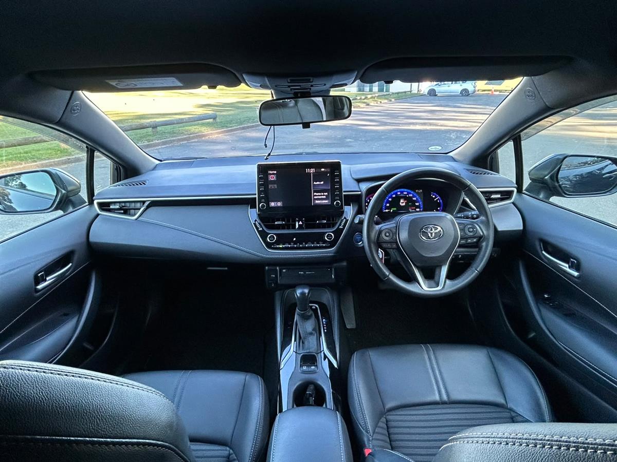 2020 Toyota Corolla thumbnail
