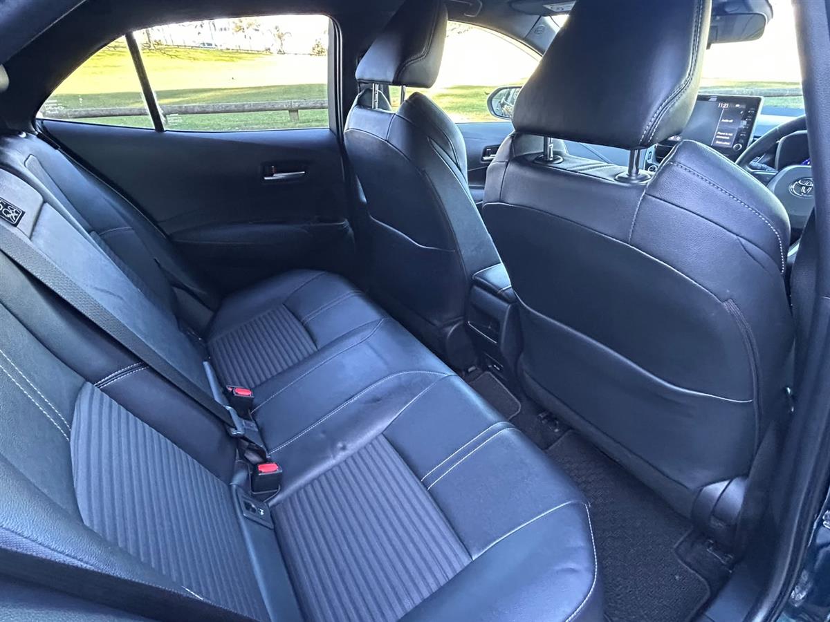 2020 Toyota Corolla thumbnail