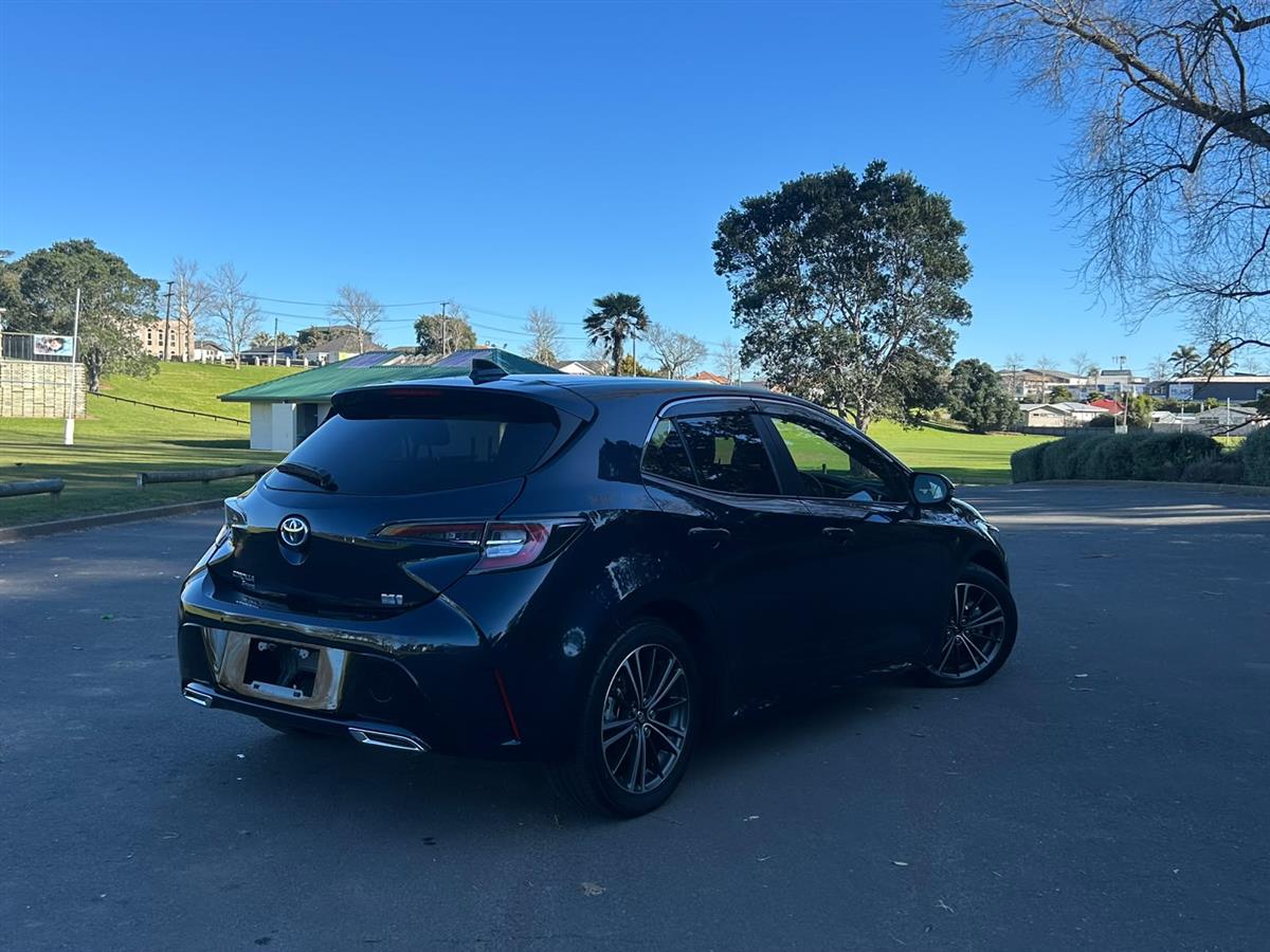 2020 Toyota Corolla thumbnail