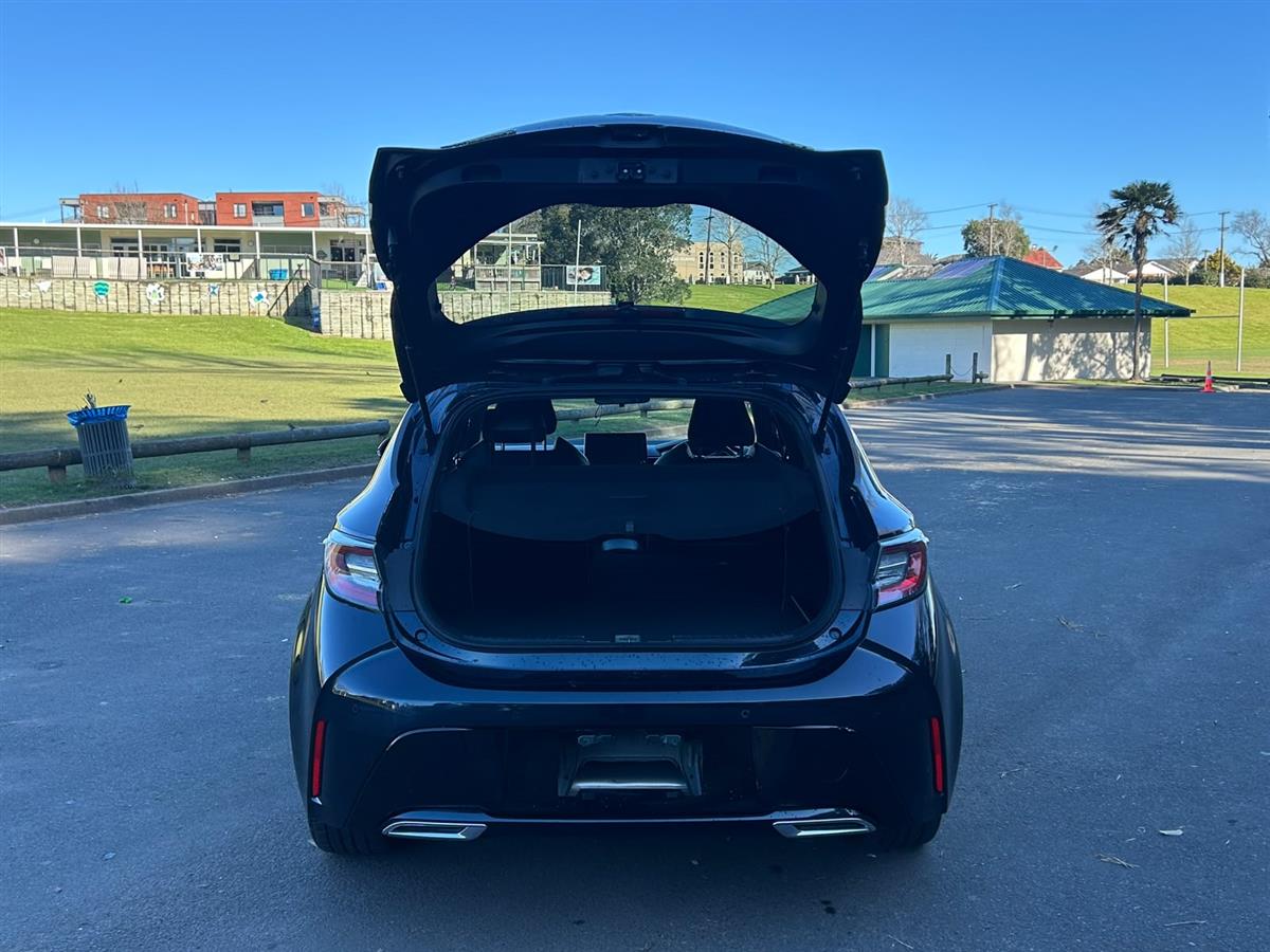 2020 Toyota Corolla thumbnail