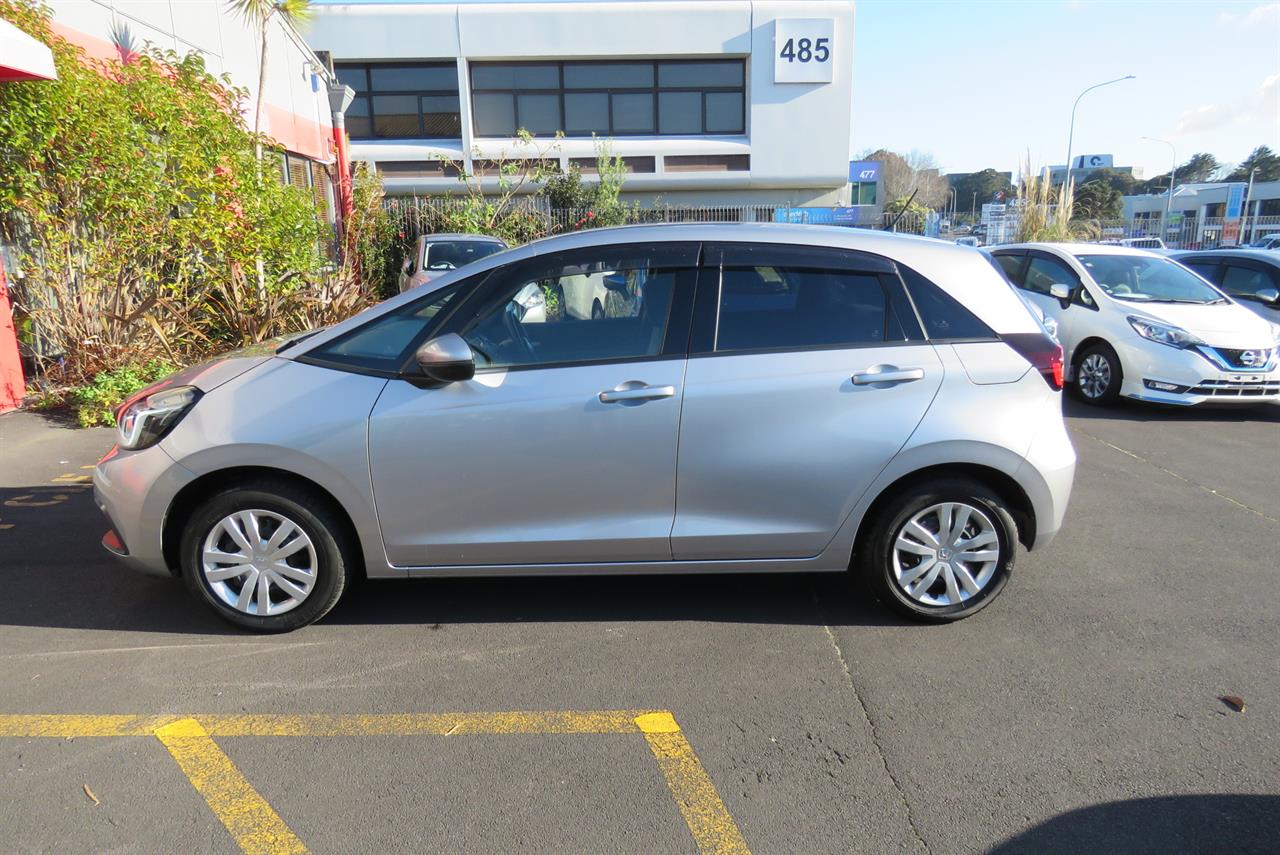 2021 Honda Fit thumbnail