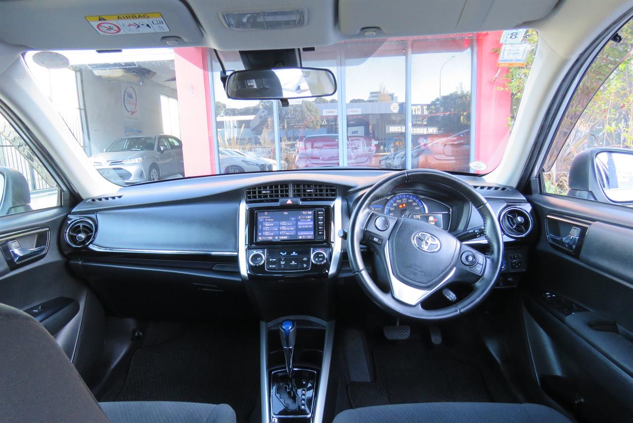 2018 Toyota Corolla thumbnail