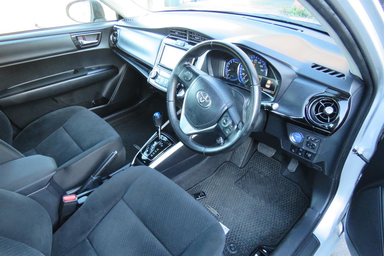 2018 Toyota Corolla thumbnail