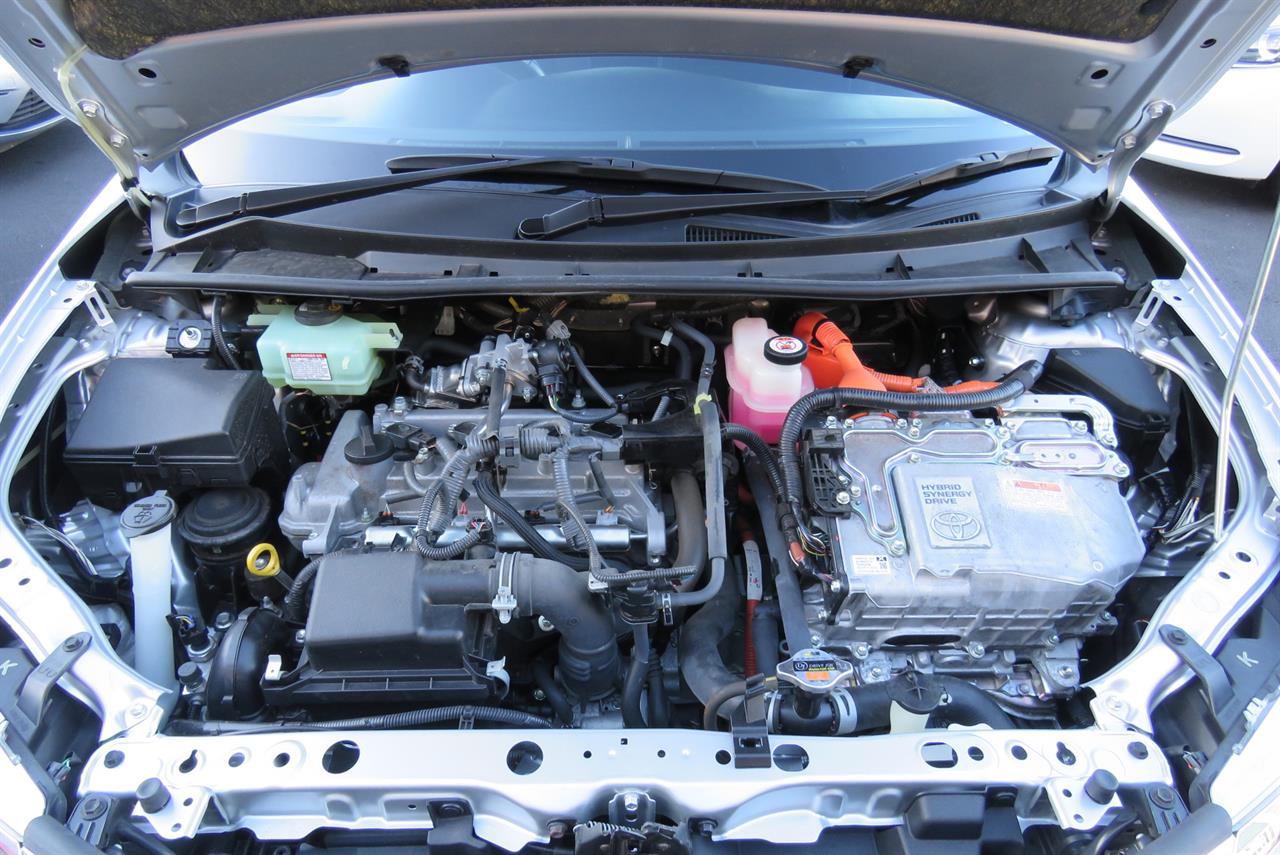 2018 Toyota Corolla thumbnail