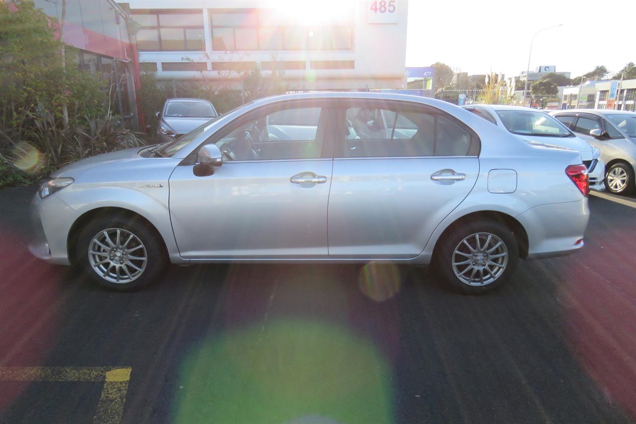2018 Toyota Corolla thumbnail