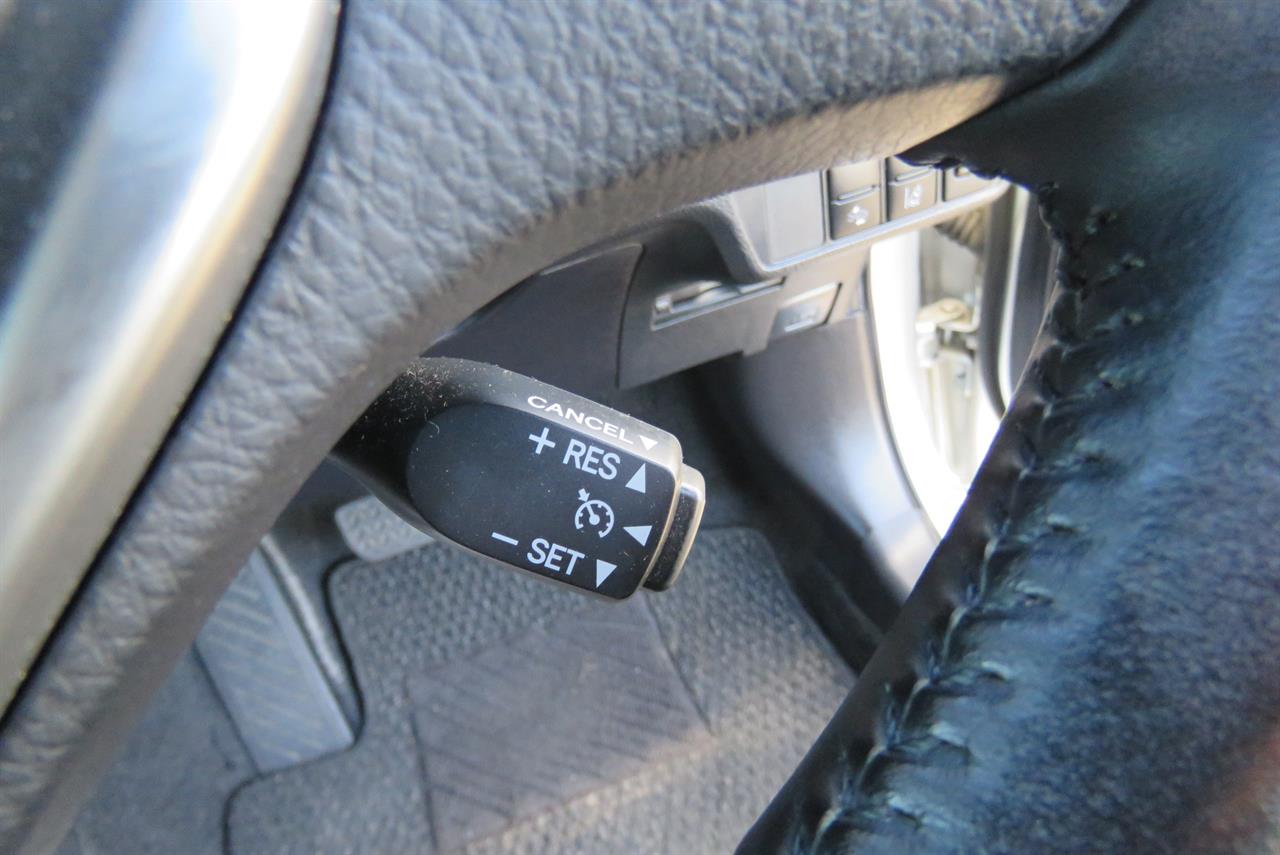 2019 Toyota Corolla thumbnail
