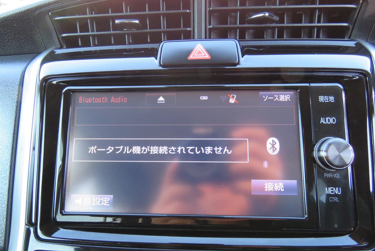 2017 Toyota Corolla thumbnail