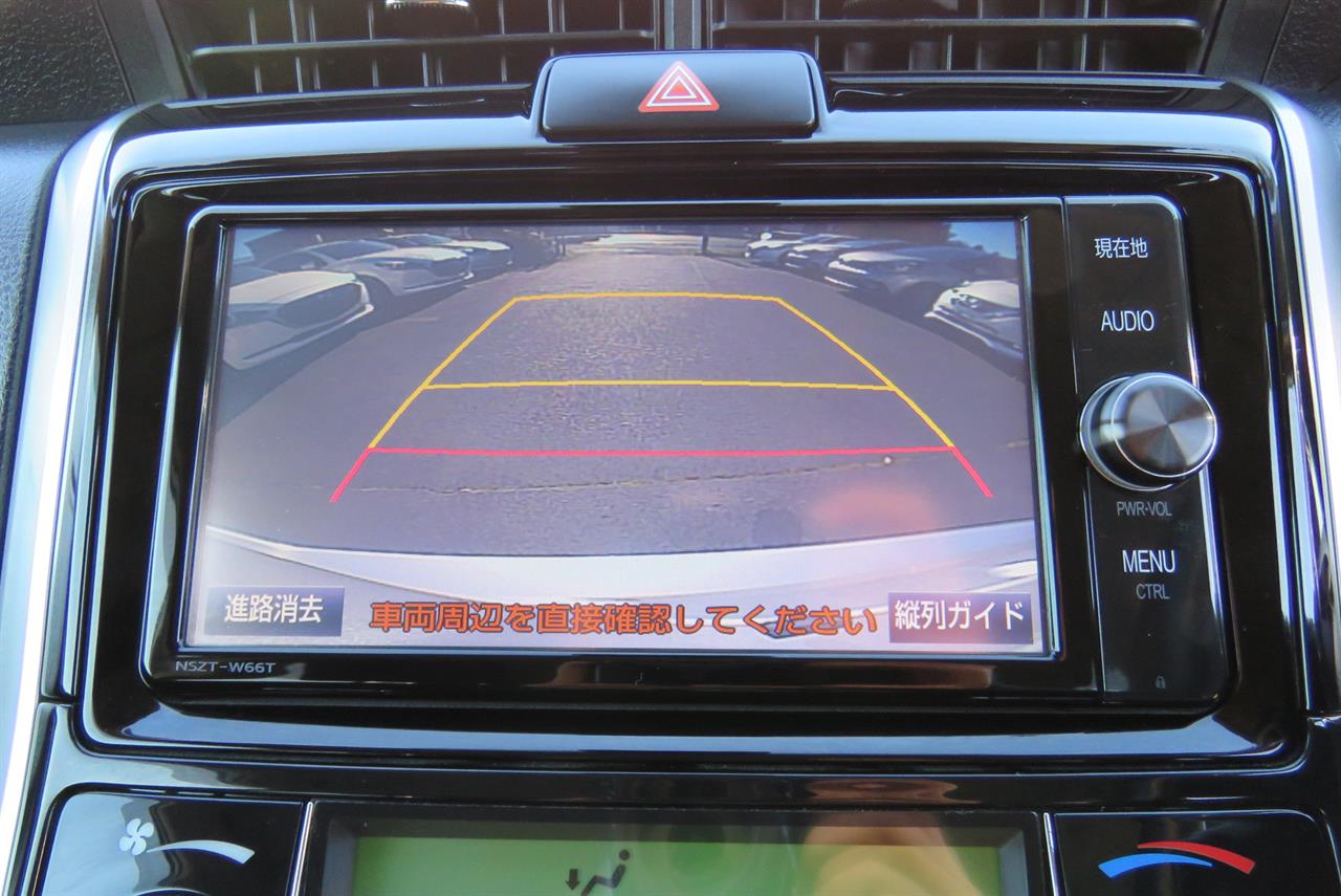 2017 Toyota Corolla thumbnail