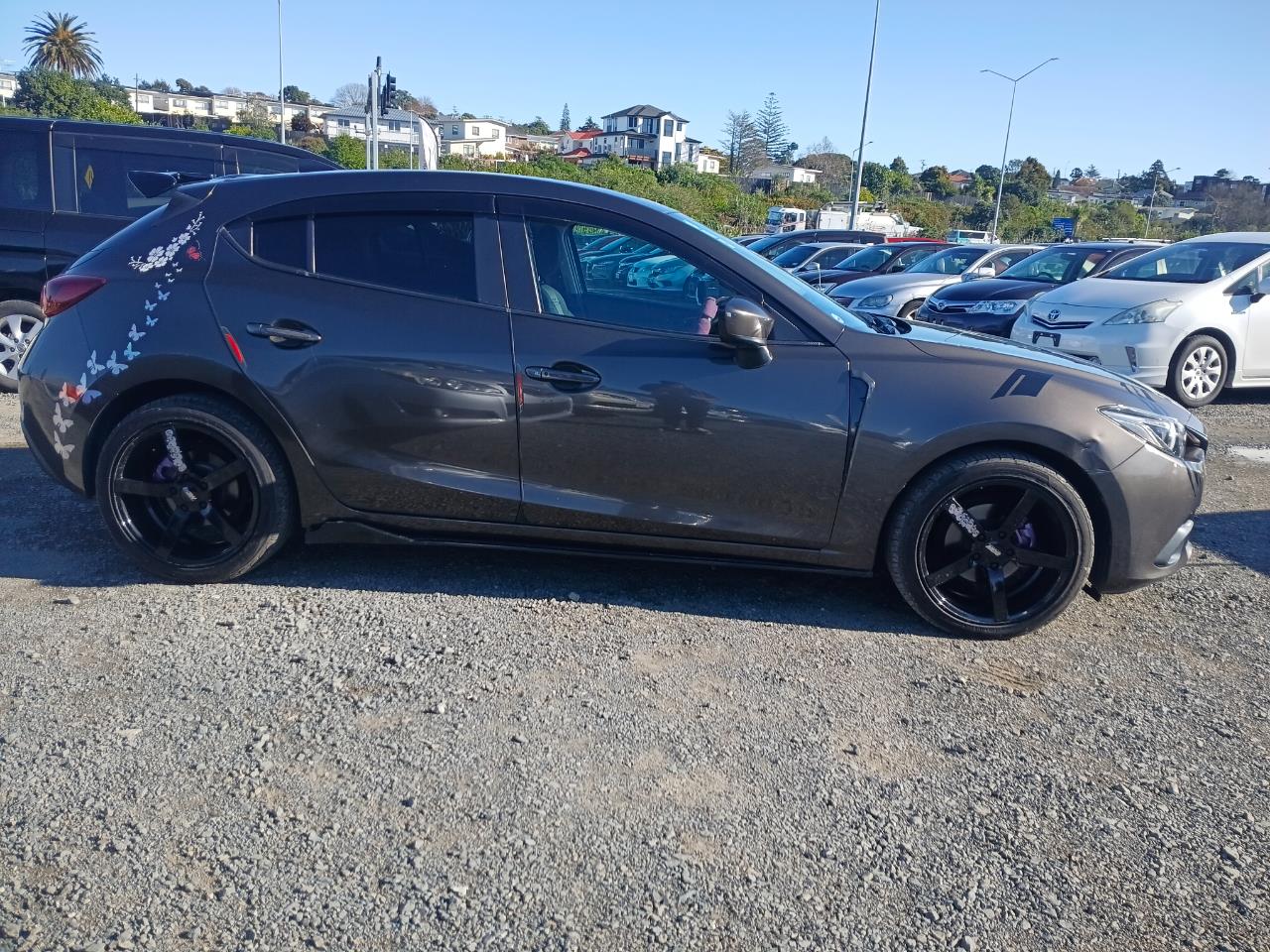 2015 Mazda Axela thumbnail