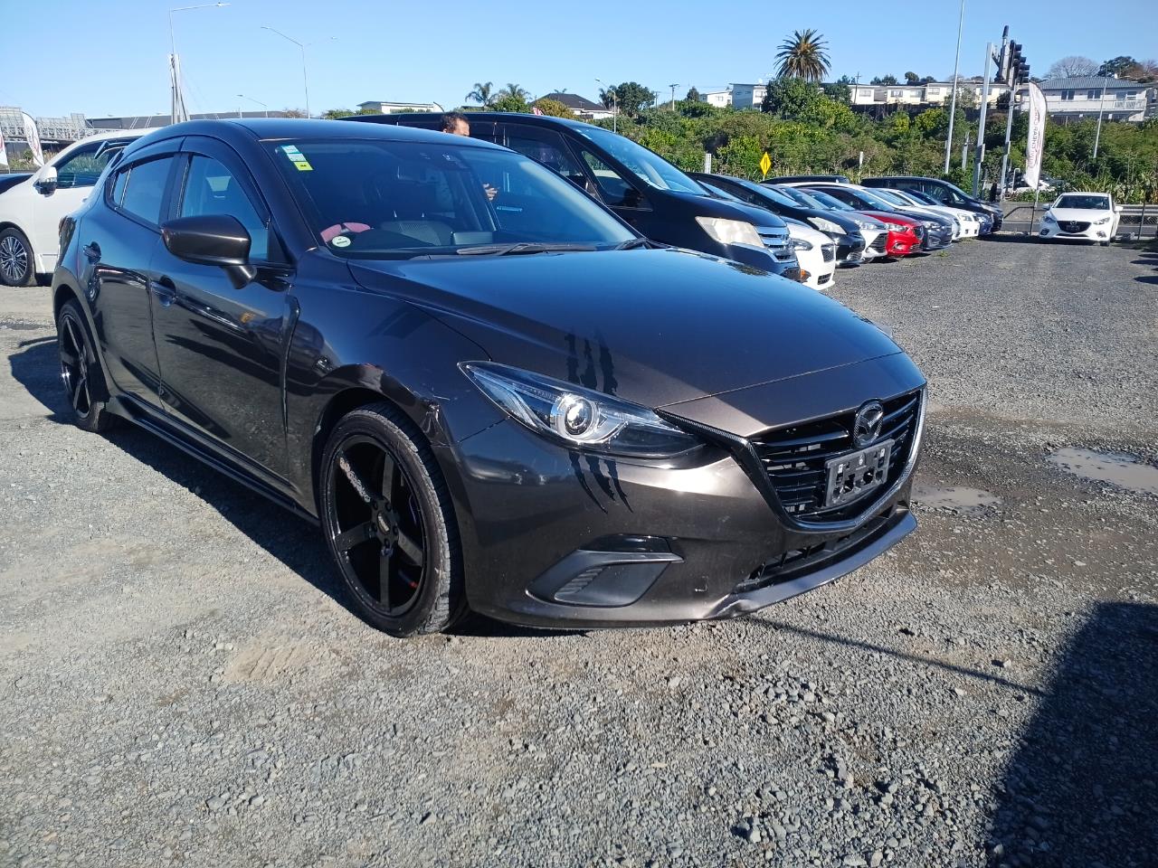 2015 Mazda Axela thumbnail