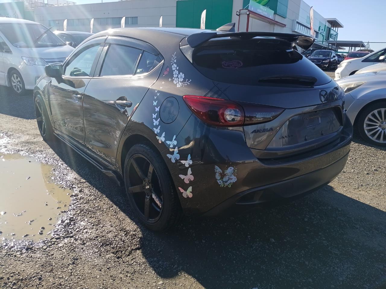 2015 Mazda Axela thumbnail