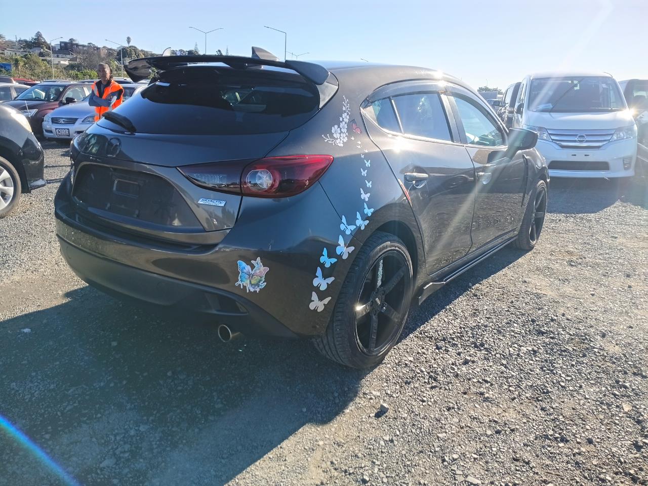 2015 Mazda Axela thumbnail