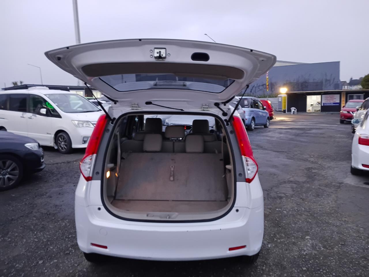2009 Toyota Passo thumbnail