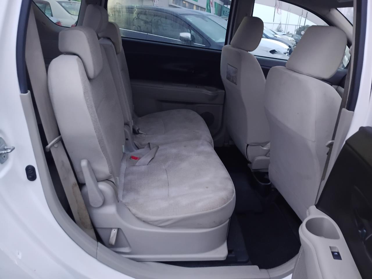 2009 Toyota Passo thumbnail
