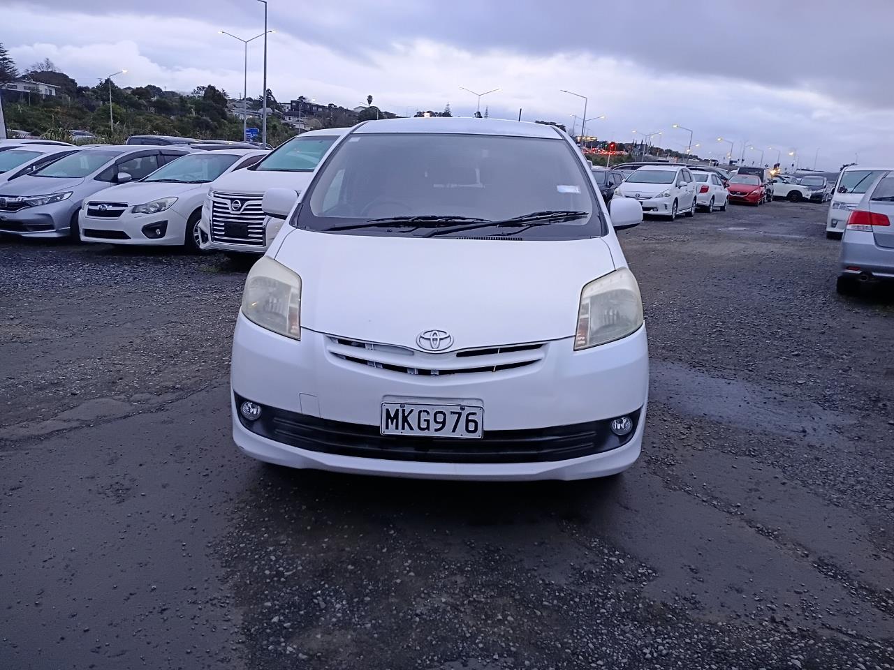 2009 Toyota Passo thumbnail