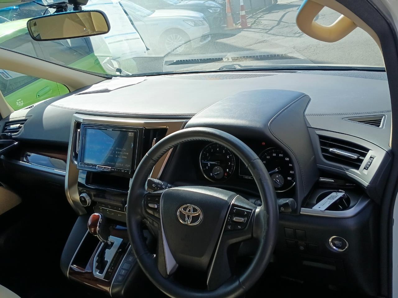 2017 Toyota ALPHARD thumbnail
