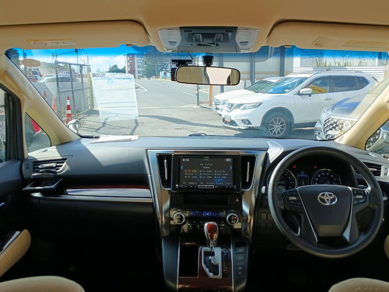 2017 Toyota ALPHARD thumbnail