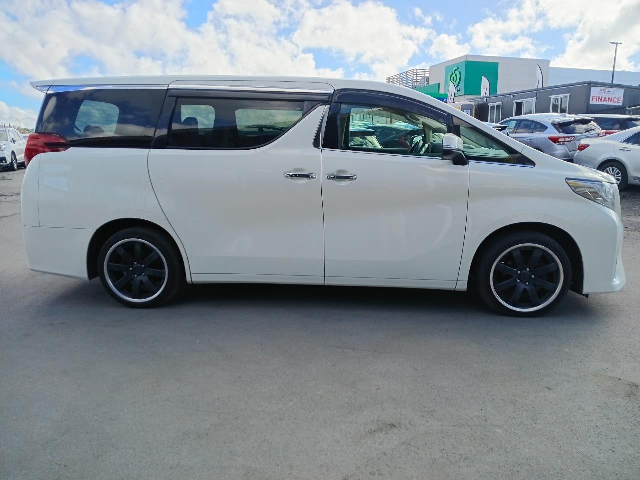 2017 Toyota ALPHARD thumbnail