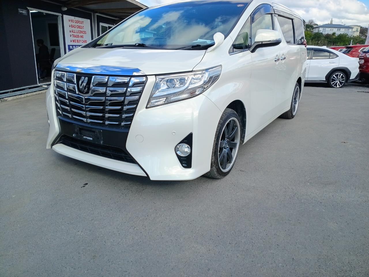 2017 Toyota ALPHARD thumbnail