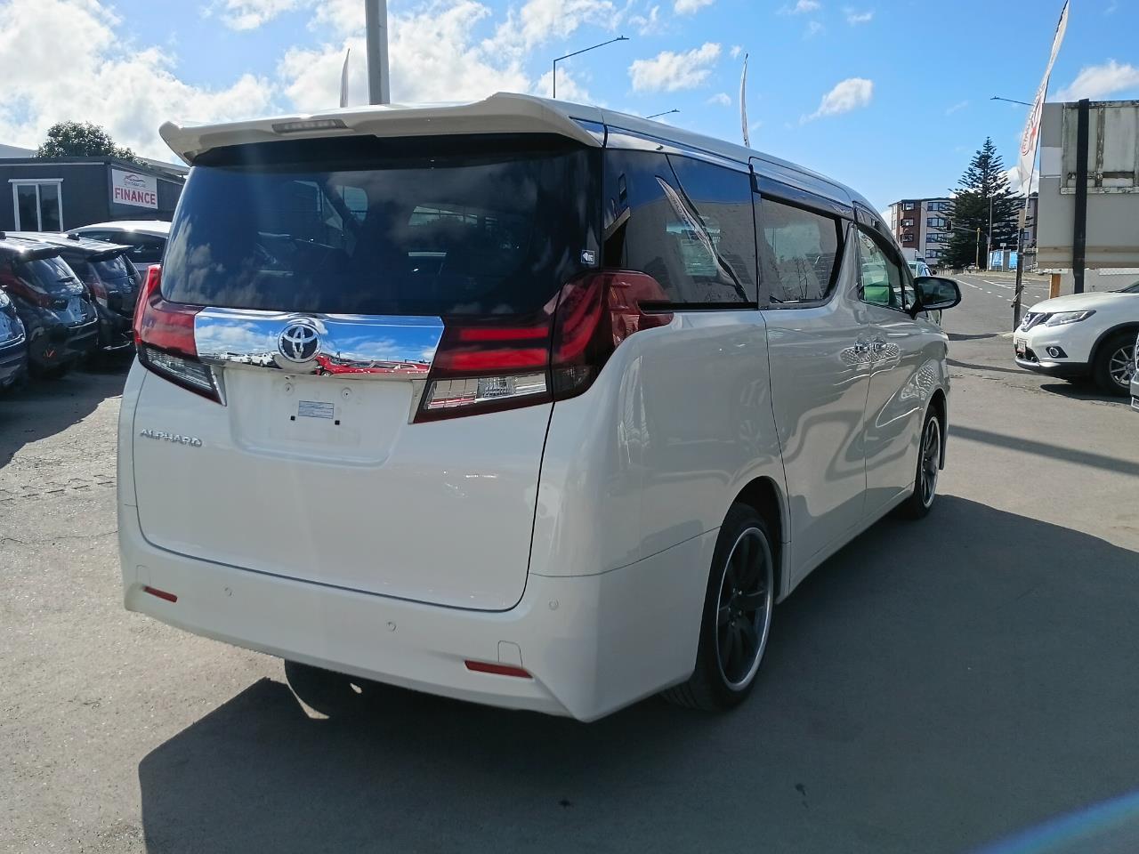 2017 Toyota ALPHARD thumbnail