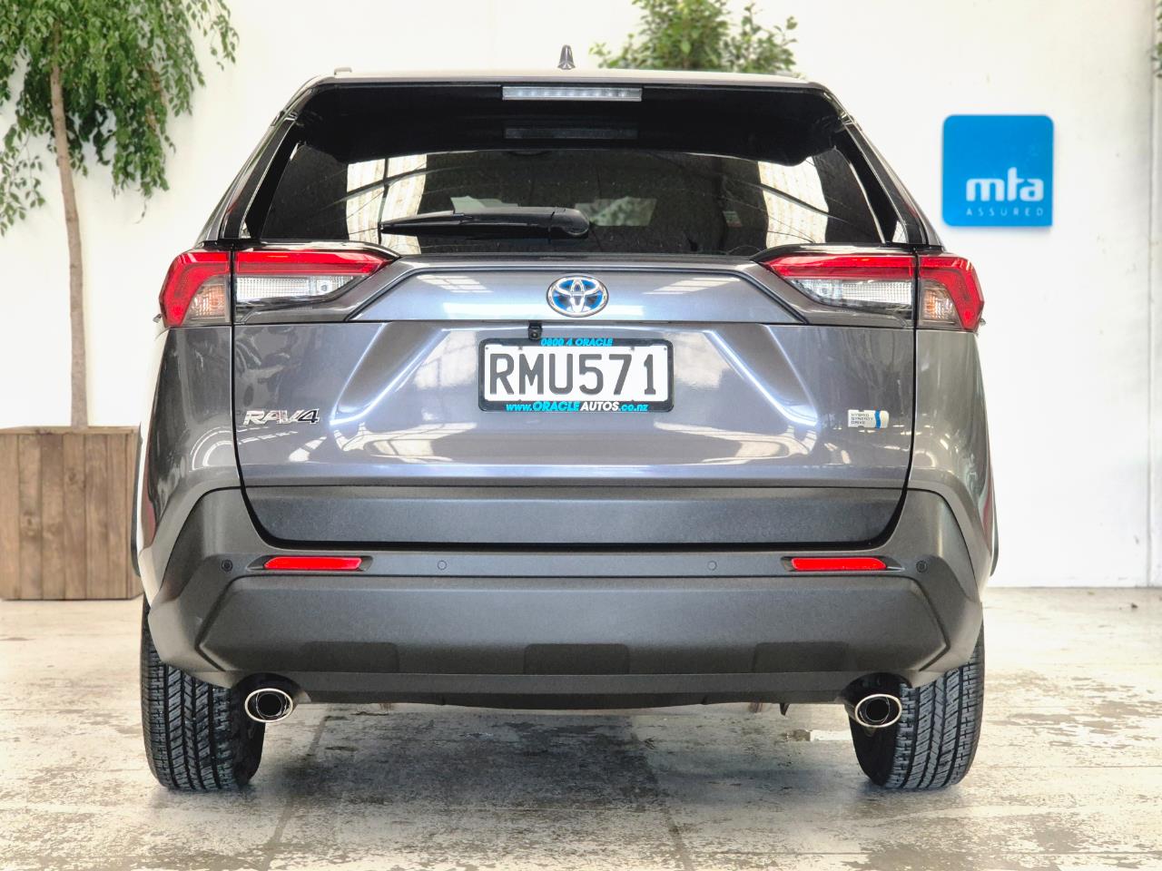 2020 Toyota Rav4 thumbnail