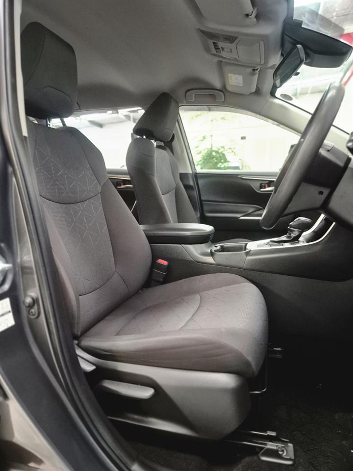 2020 Toyota Rav4 thumbnail