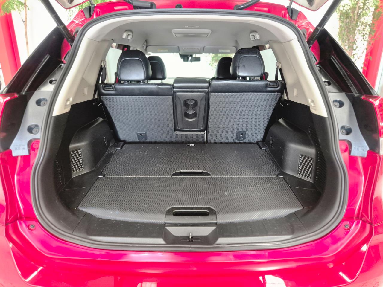 2017 Nissan X-Trail thumbnail