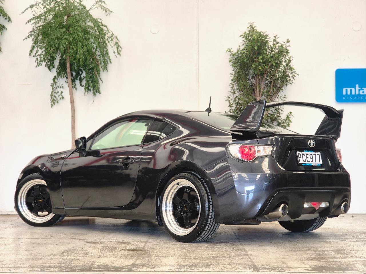 2012 Toyota 86 thumbnail