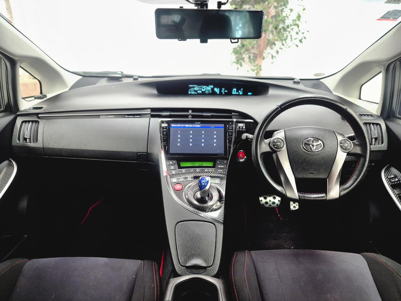 2014 Toyota Prius thumbnail