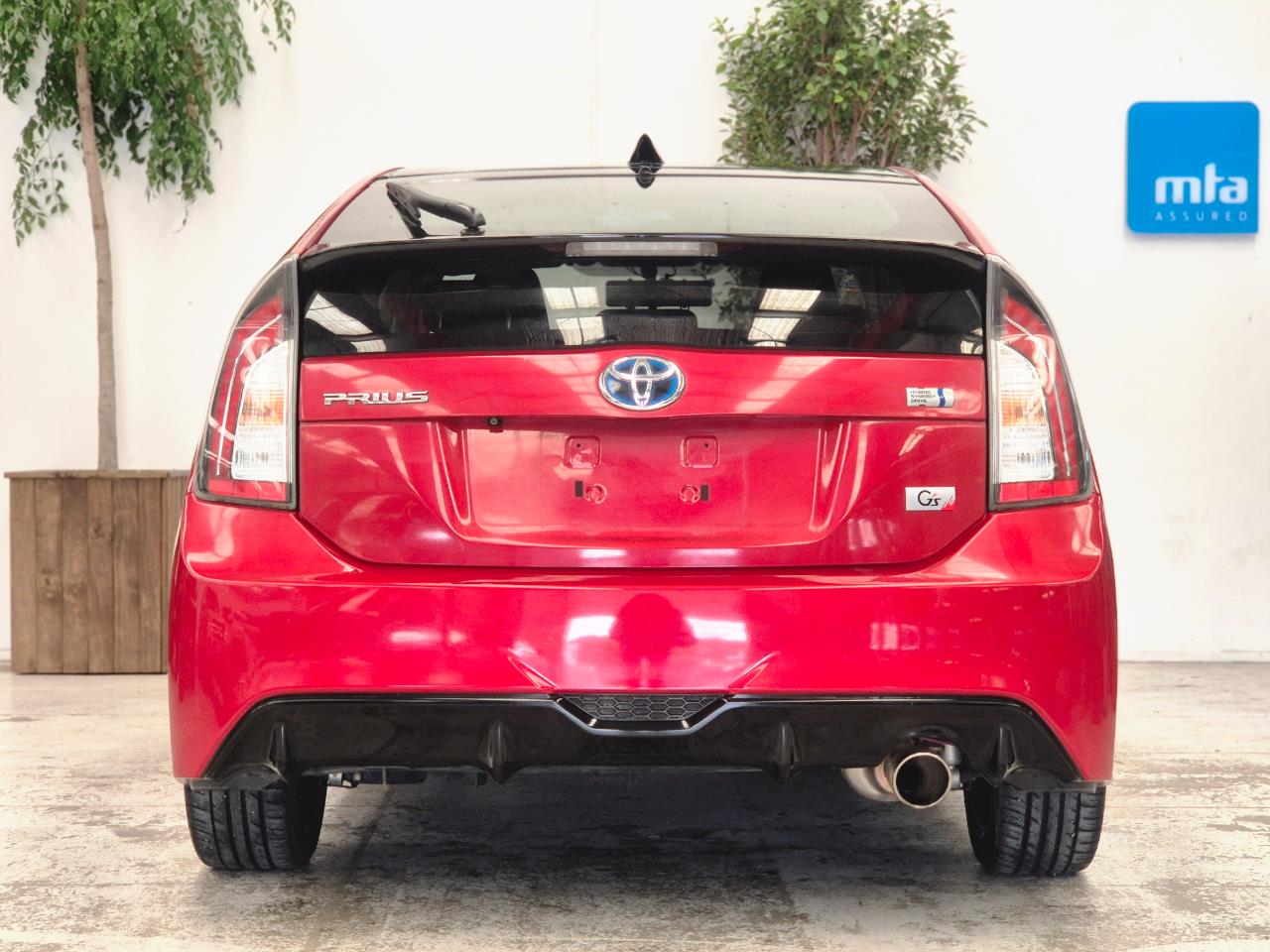 2014 Toyota Prius thumbnail