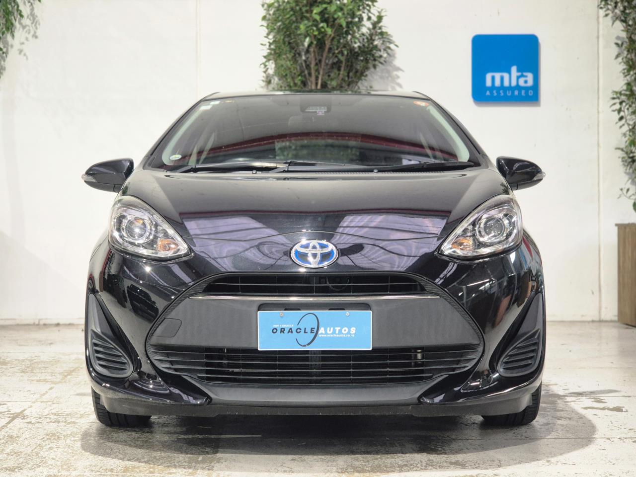 2017 Toyota Aqua thumbnail