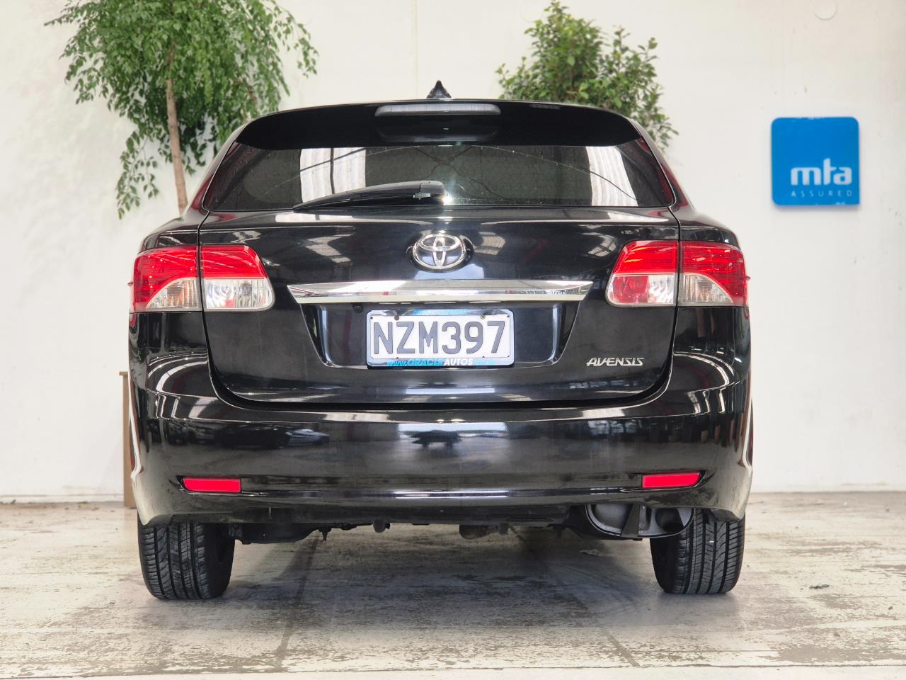 2013 Toyota Avensis thumbnail