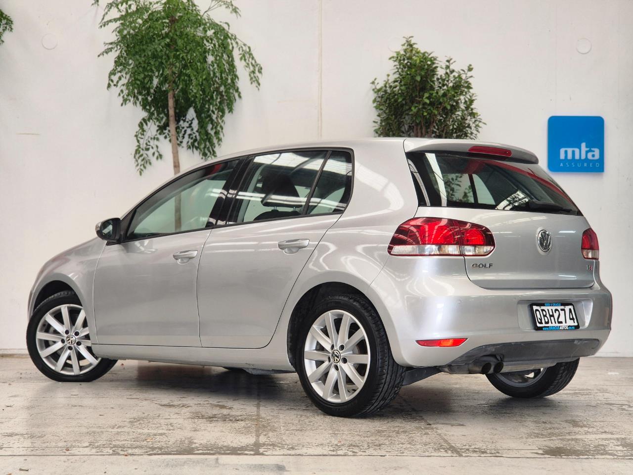 2012 Volkswagen Golf thumbnail