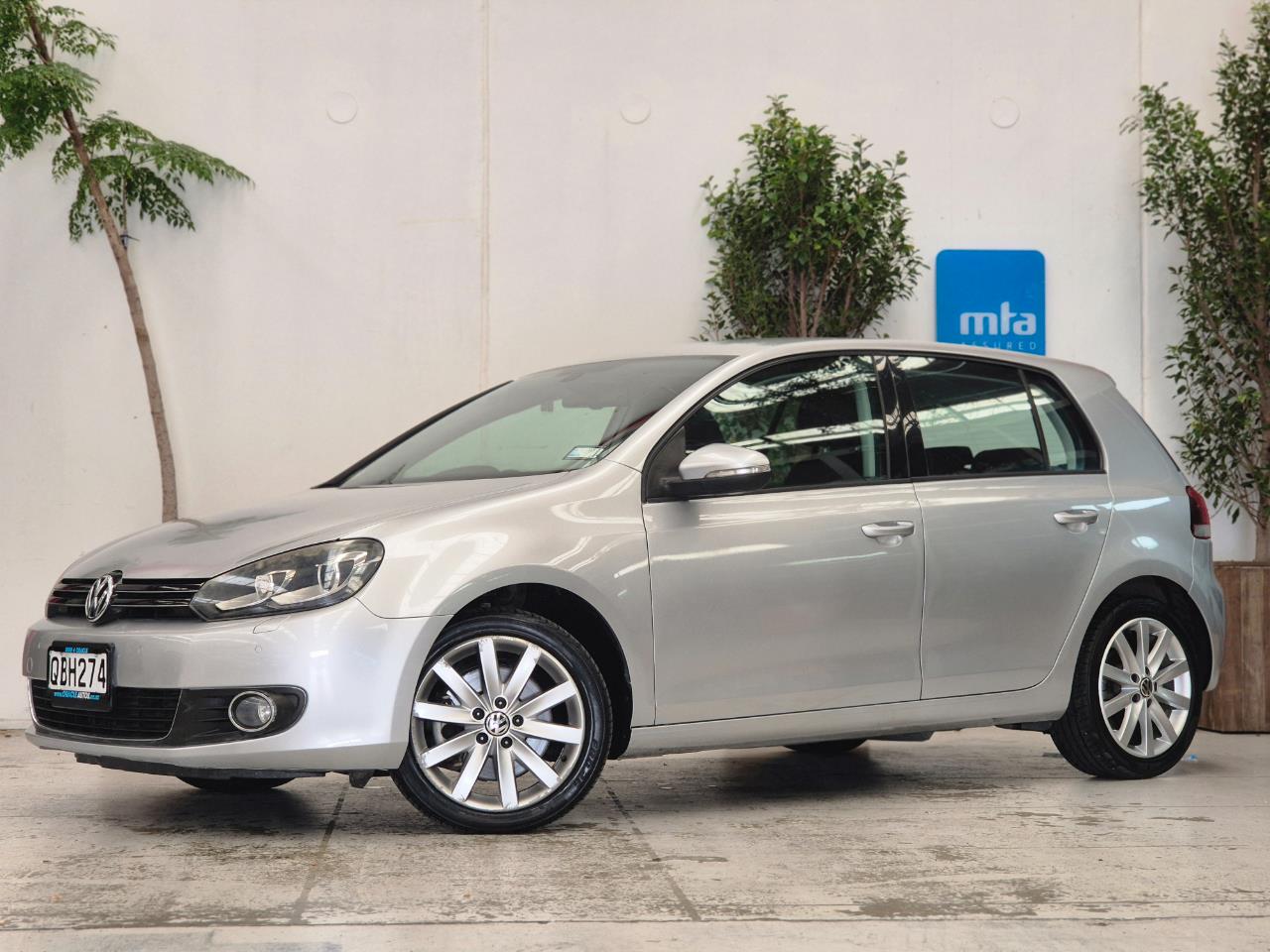 2012 Volkswagen Golf thumbnail