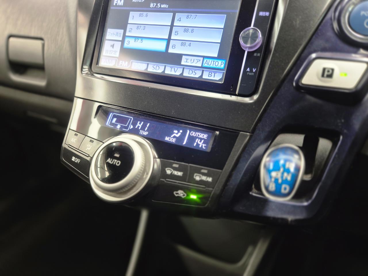 2013 Toyota PRIUS thumbnail