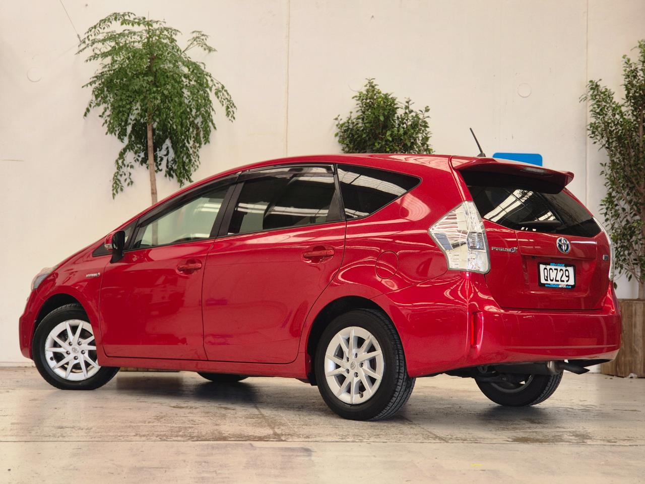2013 Toyota PRIUS thumbnail