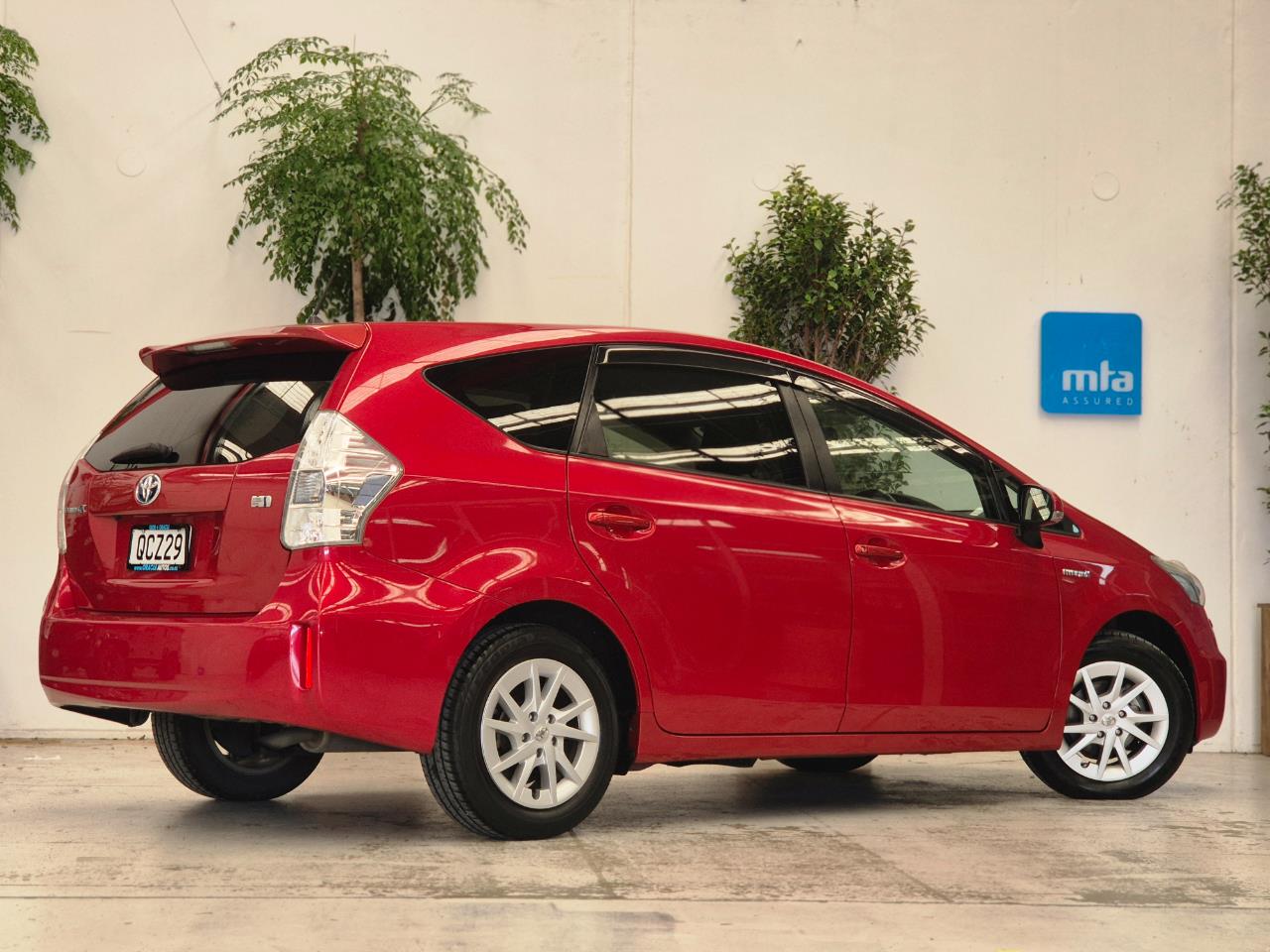 2013 Toyota PRIUS thumbnail