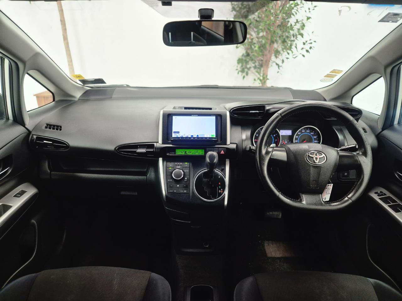 2009 Toyota Wish thumbnail