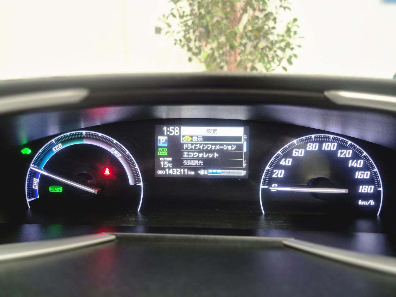 2016 Toyota Sienta thumbnail