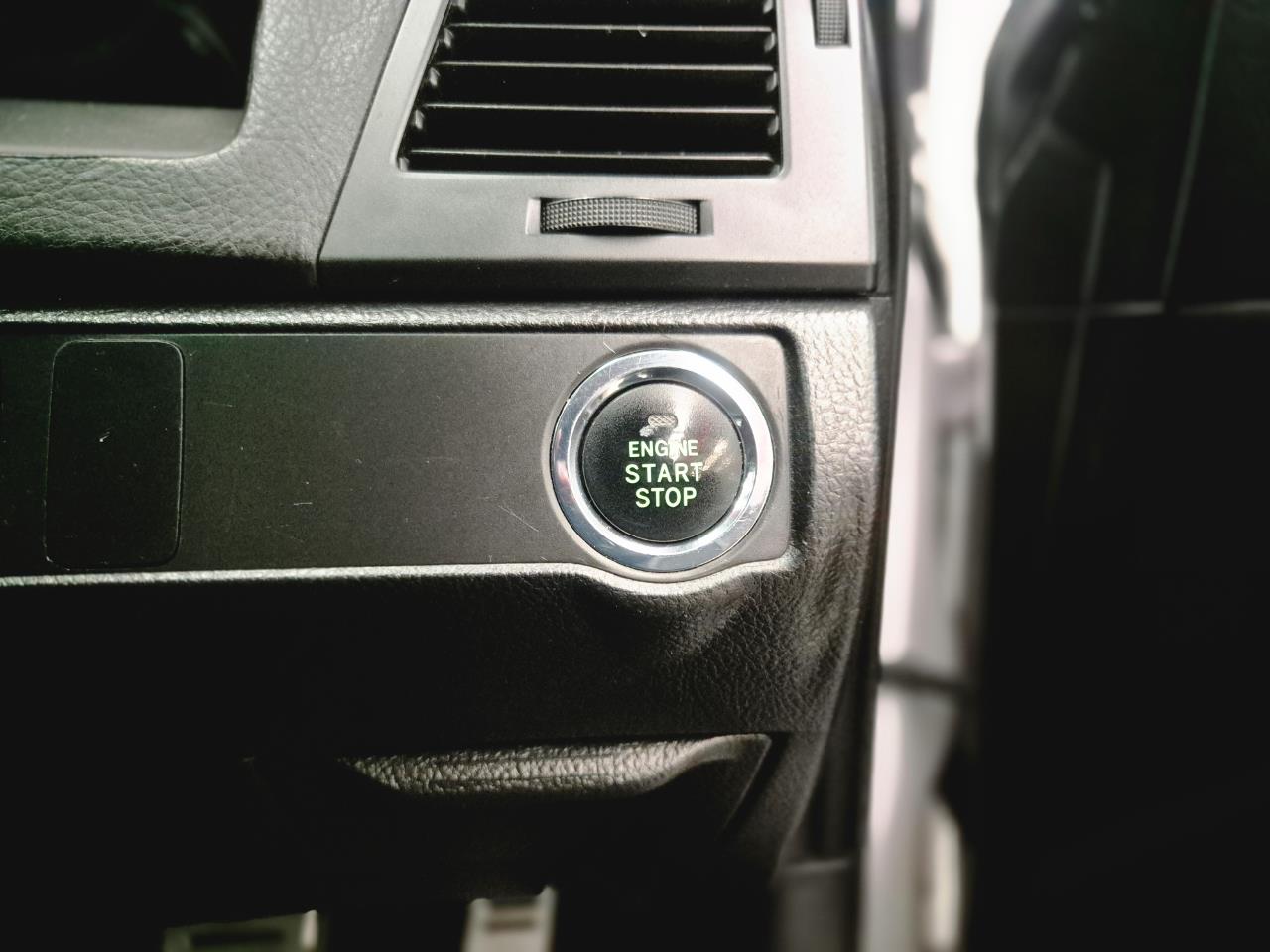 2008 Toyota Markx thumbnail