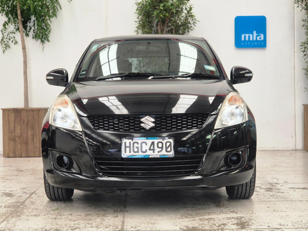 2014 Suzuki Swift thumbnail